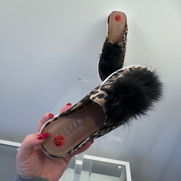 Steven Natural Comfort leopard print NWOT slip on furry ball mule tennis shoe - Picture 9 of 9